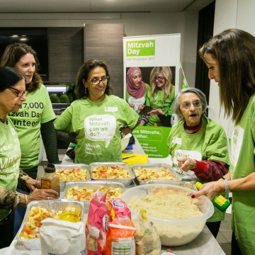 A taste of Mitzvah Day at interfaith cooking event